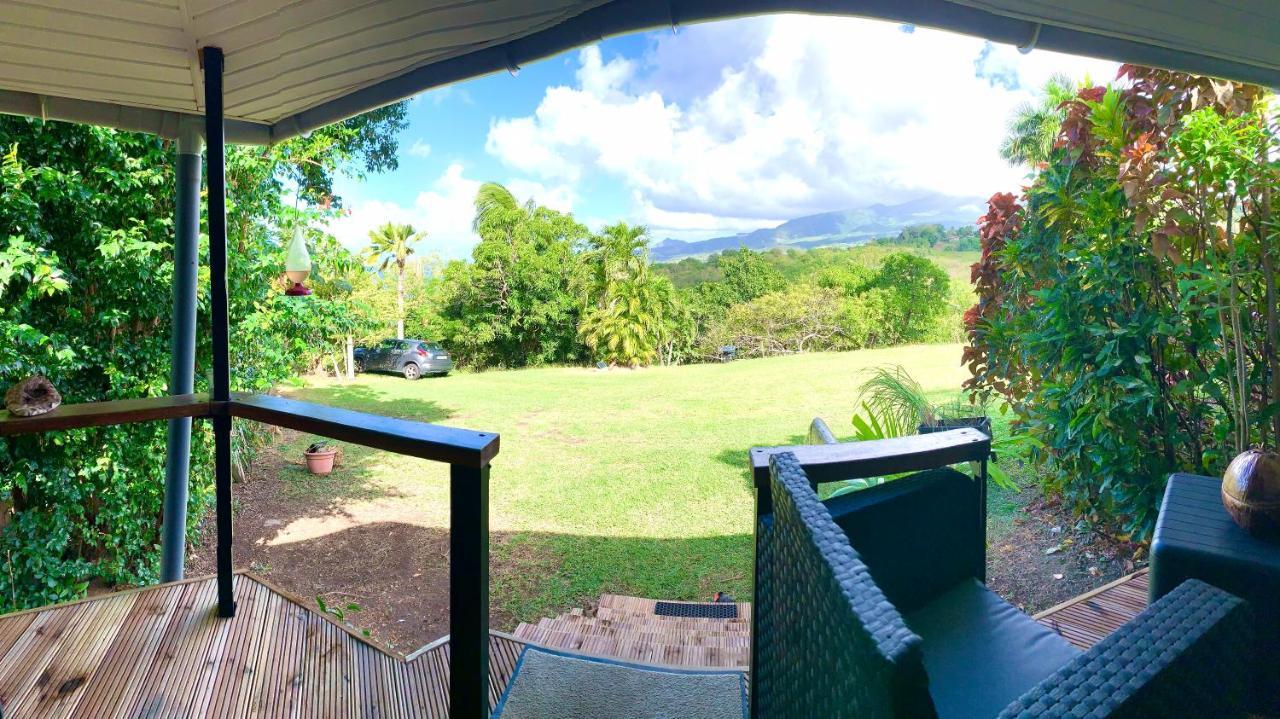 Lodge Colibris Piscine Privee Vue Panoramique Mer Et Montagne Pelee , 500 M Plage Dans Un Parc , Calme Assure Ideal Pour Decouvrir Le Nord Caraibes Le Carbet Exterior foto